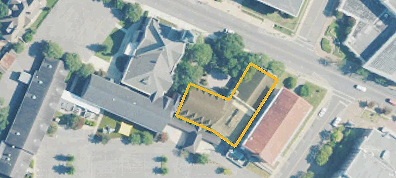706 Main St