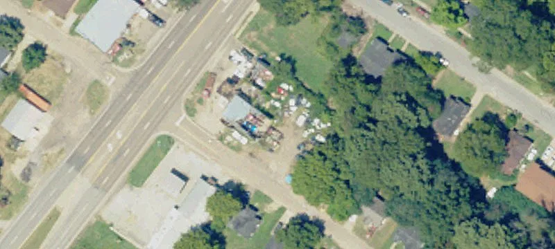 710 Hwy 82nd W