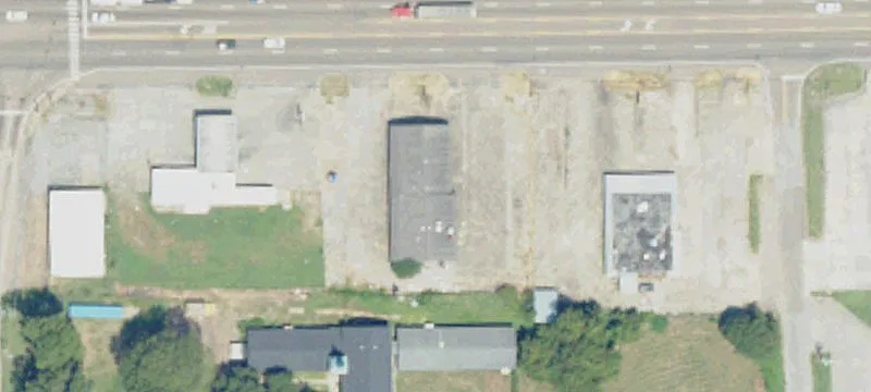 1833 Hwy 82nd E