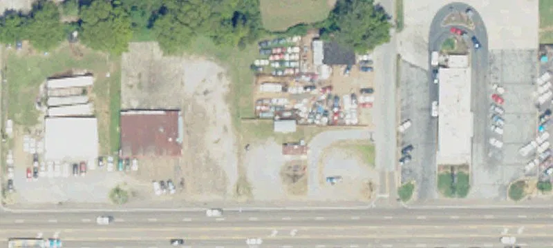 1640 Hwy 82nd E