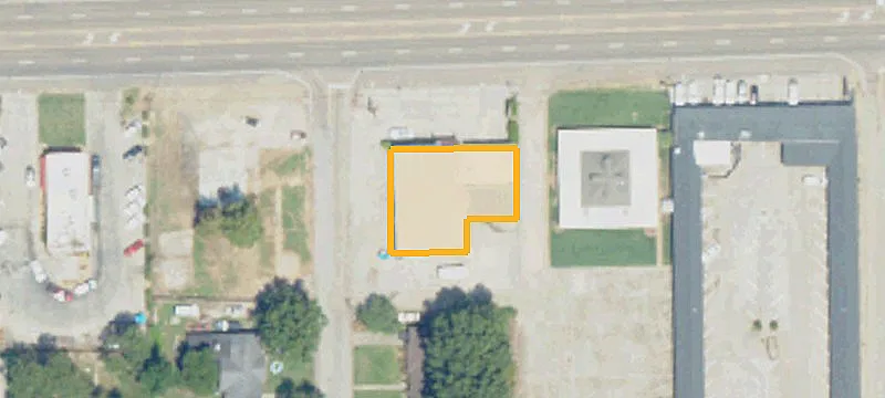 2033 Hwy 82nd E