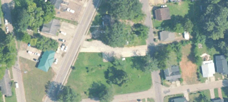 910 Military Rd