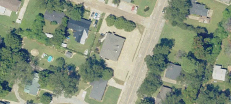 1565 Main St