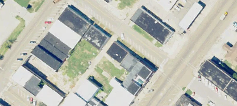 110 4th St