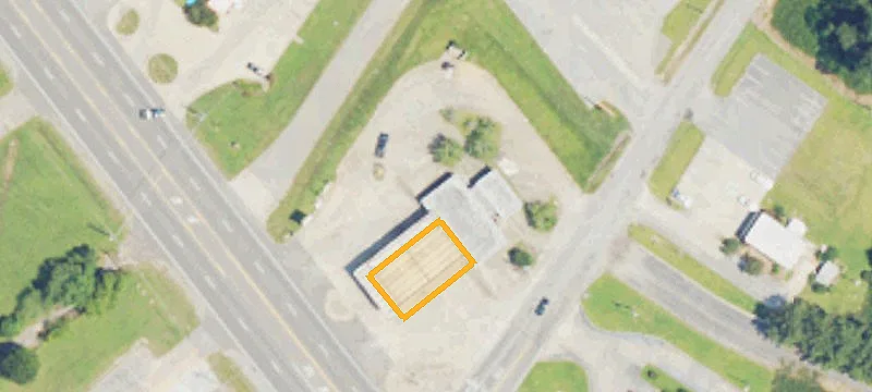 2216 Hwy 19th N