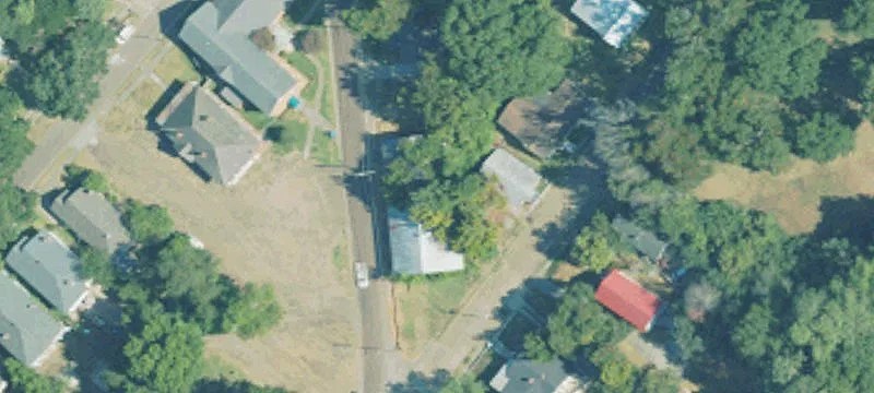 717 Maple St