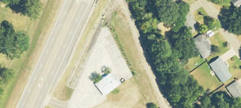 828 Hwy 51