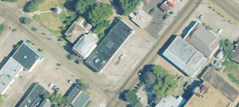 713 Main St