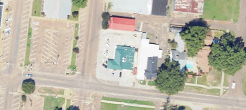 1364 Edwards Ave