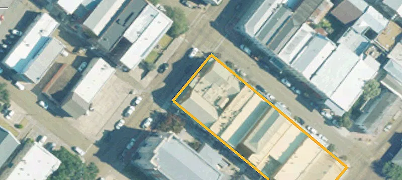 402 Main St