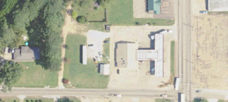5053 Raymond Ave
