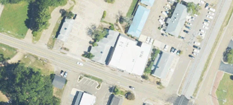 2080 Main St