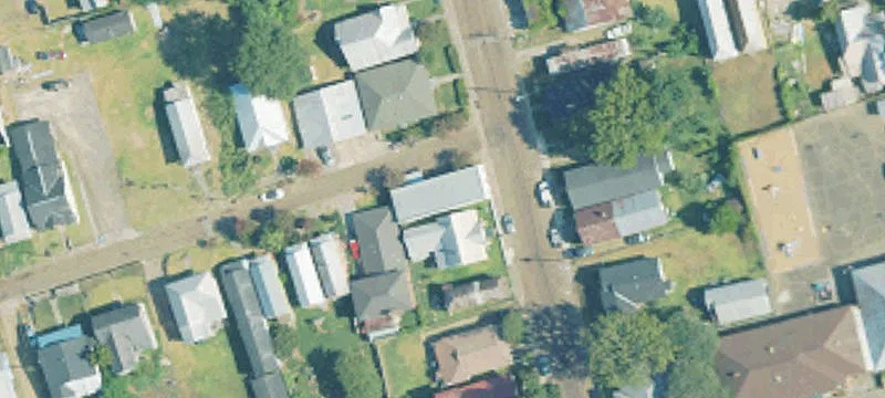 18 Woodlawn Ave