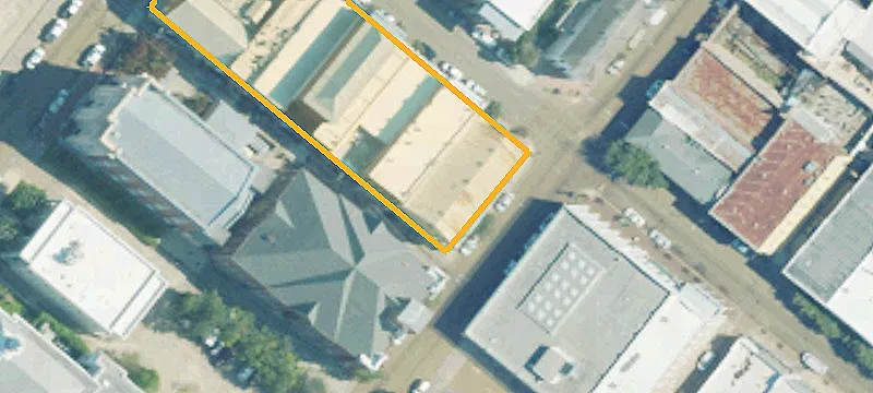 422 Main St