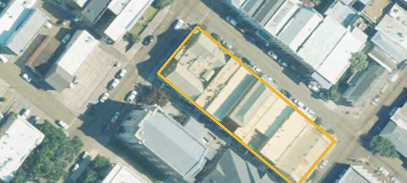 406 Main St
