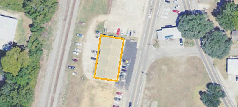 704 Hwy 11th S