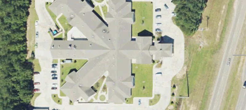 211 Windmill Dr