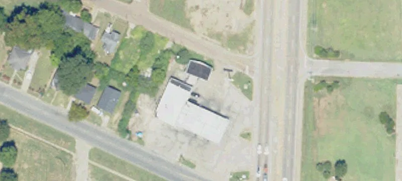 Hwy 1st N