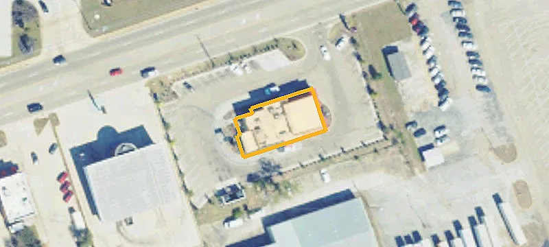 2609 Main St
