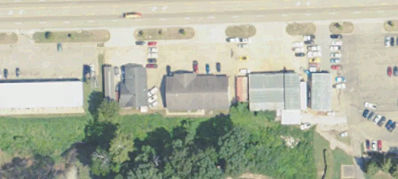 1424 Main St