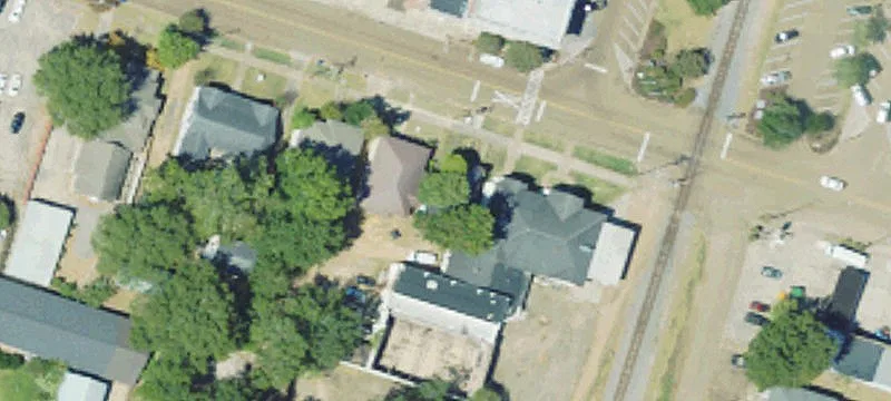 103 Chickasaw St