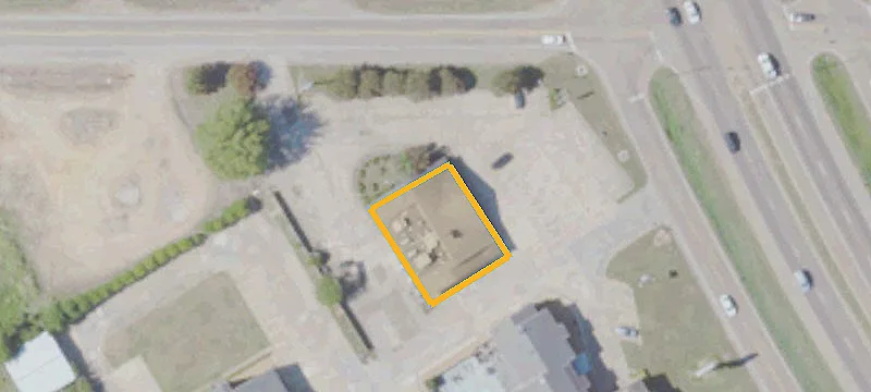 637 Hwy 82nd W
