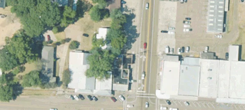 702 Laurel St
