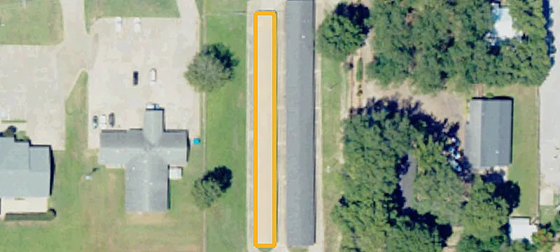 621 Hwy 82nd W