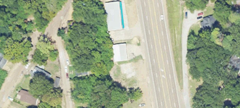 1025 Jerry Clower Blvd