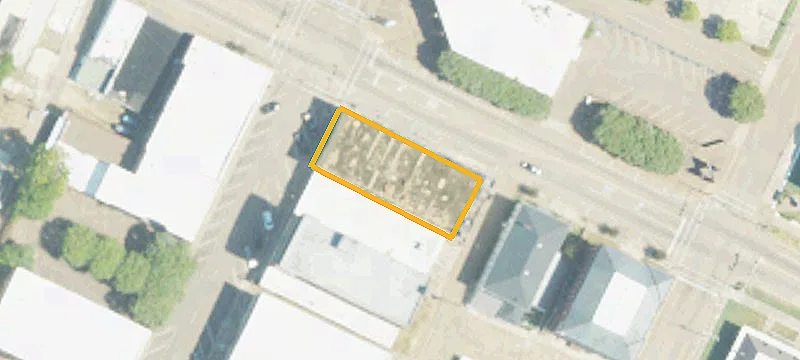 101 Main St