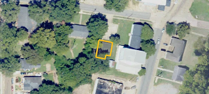 306 Main St