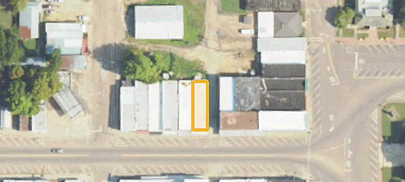 132 Main St