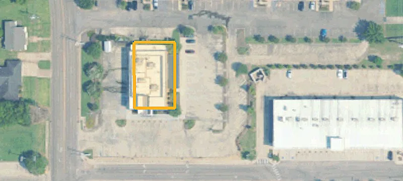 703 Spg St