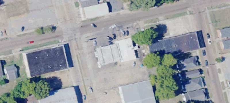 711 Main St