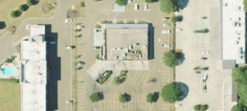 1215 Hampton Dr