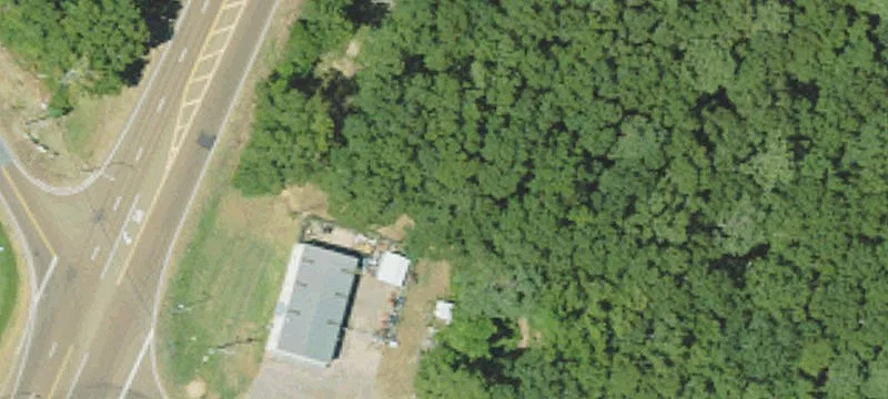 607 Country Clb NE Rd