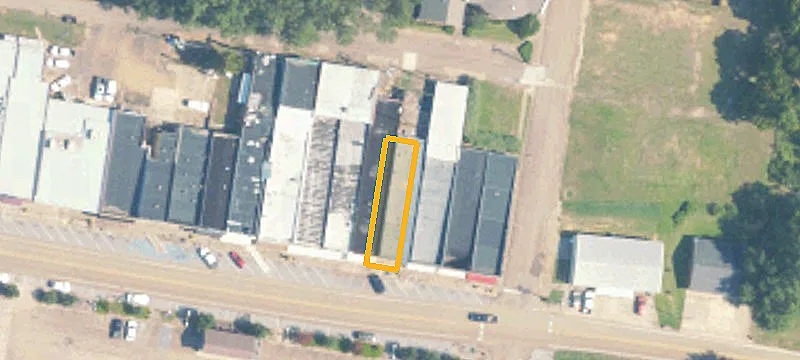 87 Main St