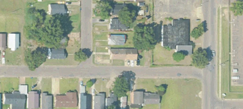 752 Riley St