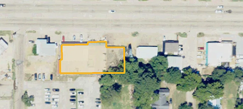216 Hwy 82nd E