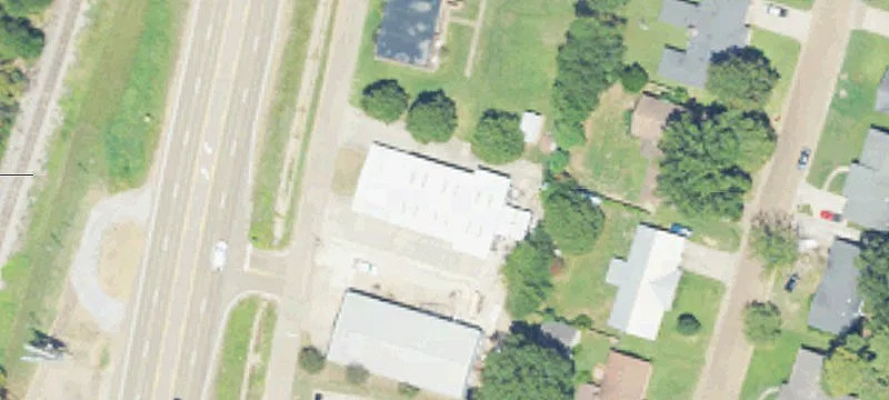 2060 Jerry Clower Blvd