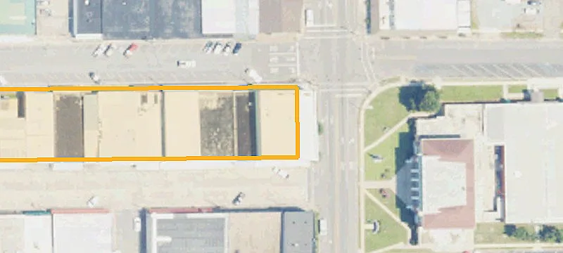 100 Main St