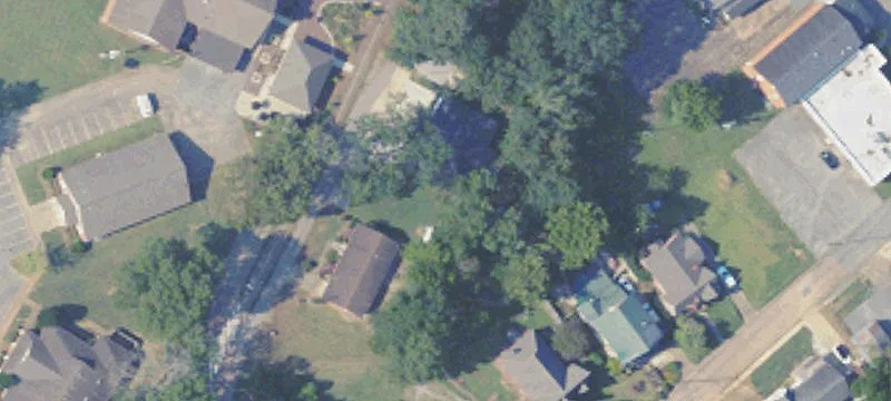 306 Railroad Ave