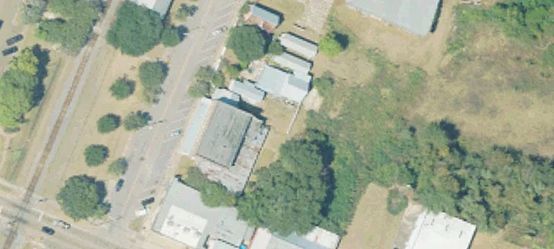 Railrd E Ave