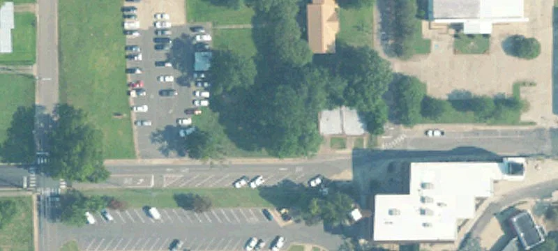 200 Main St