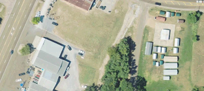 1242 Hwy 51st NE