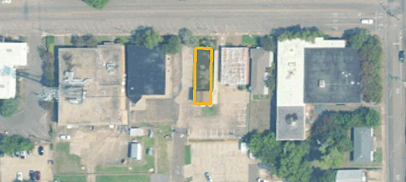 318 University Dr