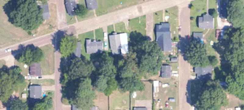833 Govan St