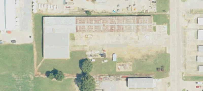 909 Chrisman Ave