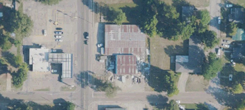 300 Oak Ave