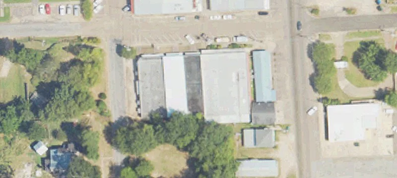 32 2nd Ave